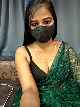 Misss-julli online show from 10-19-25, 06:47