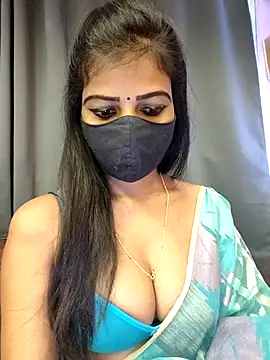 Misss-julli online show from 02-13-26, 06:42