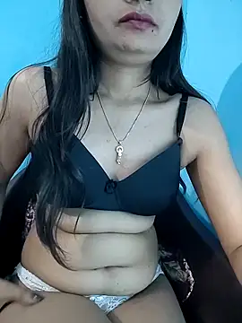 Snapshot of Vaani_Actress chatting on 11-23-25, 10:26 Vaani Actress online show from 11-23-25, 10:26