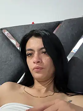 Snapshot of LiaCollings chatting on 10-11-25, 07:40 LiaCollings online show from 10-11-25, 07:40