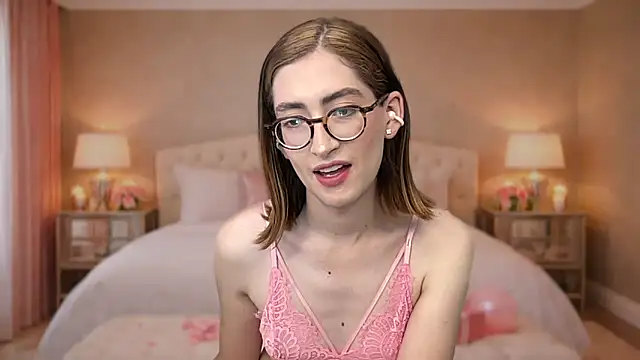 Snapshot of rousseblossom chatting on 03-08-26, 10:24 rousseblossom online show from 03-08-26, 10:24