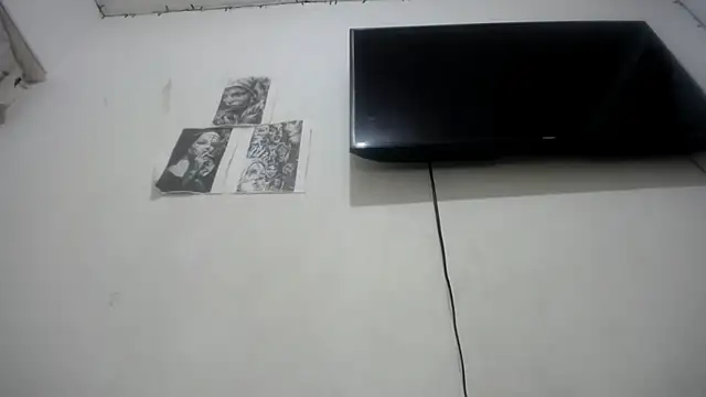 Snapshot of Foxy_Lovex chatting on 09-24-25, 10:24 Foxy Lovex online show from 09-24-25, 10:24