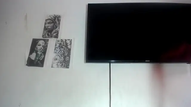 Snapshot of Foxy_Lovex chatting on 10-04-25, 09:13 Foxy Lovex online show from 10-04-25, 09:13