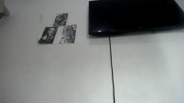 Snapshot of Foxy_Lovex chatting on 10-10-25, 10:42 Foxy Lovex online show from 10-10-25, 10:42