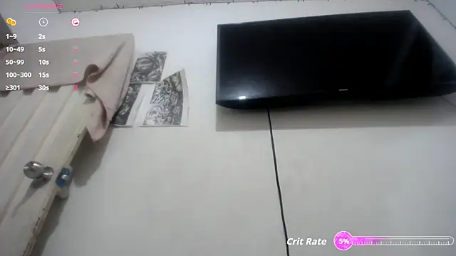 Snapshot of Foxy_Lovex chatting on 10-14-25, 10:32 Foxy Lovex online show from 10-14-25, 10:32