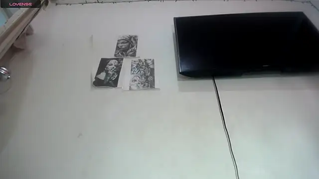 Snapshot of Foxy_Lovex chatting on 11-14-25, 08:29 Foxy Lovex online show from 11-14-25, 08:29