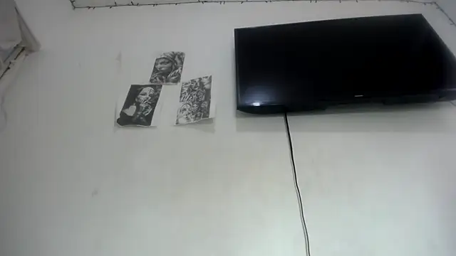 Snapshot of Foxy_Lovex chatting on 12-13-25, 08:47 Foxy Lovex online show from 12-13-25, 08:47