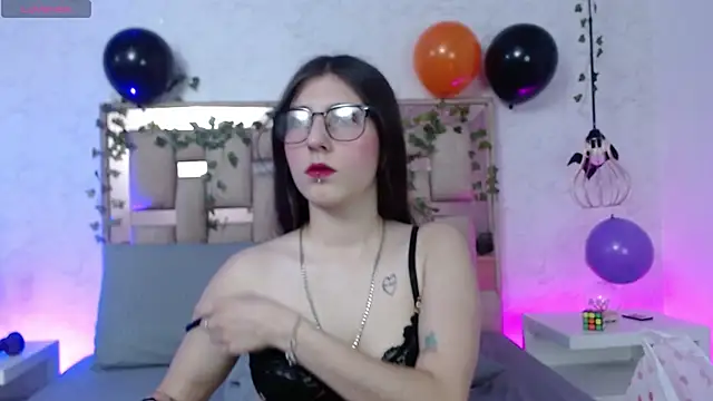 ScarlettRox online show from 10-30-25, 11:44