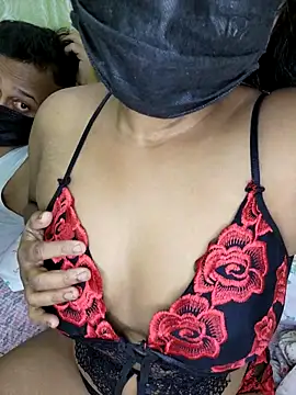 Snapshot of Hot-Sexy-Riya chatting on 10-13-25, 07:36 Hot-Sexy-Riya online show from 10-13-25, 07:36