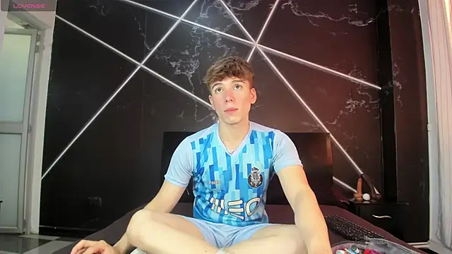 TaylerWhite online show from 11-27-25, 11:56