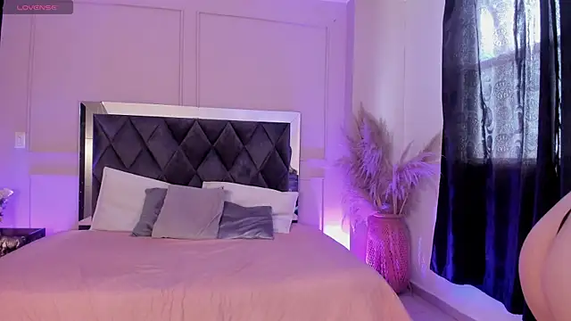 sweet tamara  online show from 10-25-25, 07:41