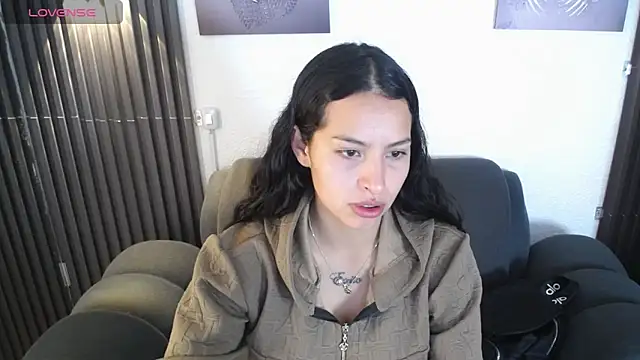 Snapshot of Mia_garcia28 chatting on 05-13-26, 01:41 Mia garcia28 online show from 05-13-26, 01:41