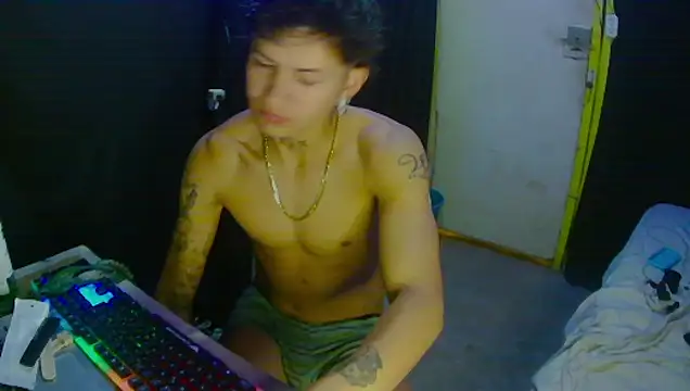 Snapshot of Ebebyjuan chatting on 06-01-26, 01:57 Ebebyjuan online show from 06-01-26, 01:57