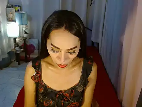 Snapshot of RomanticPearlTS chatting on 10-10-25, 03:27 RomanticPearlTS online show from 10-10-25, 03:27
