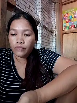 Snapshot of sun_kiss_soul chatting on 11-17-25, 05:02 sun kiss soul online show from 11-17-25, 05:02