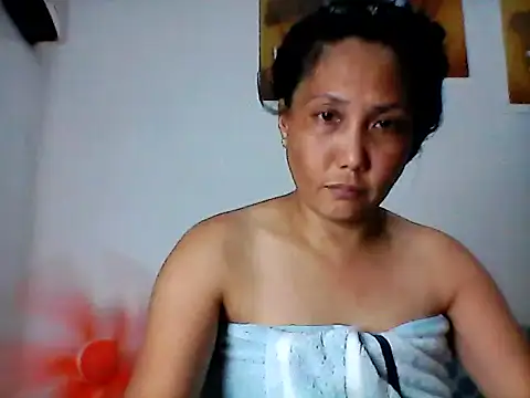 nhayasquirt online show from 10-17-25, 09:34