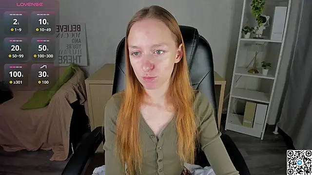 Snapshot of Mia_E1fie chatting on 11-02-25, 10:06 Mia E1fie online show from 11-02-25, 10:06