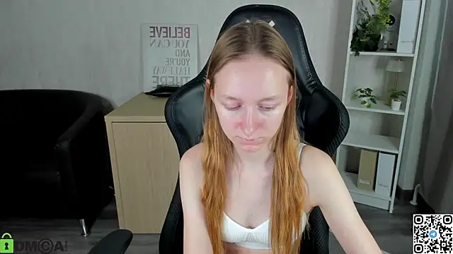 Snapshot of Mia_E1fie chatting on 12-03-25, 09:18 Mia E1fie online show from 12-03-25, 09:18