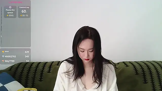 Belinda66 online show from 10-24-25, 02:52