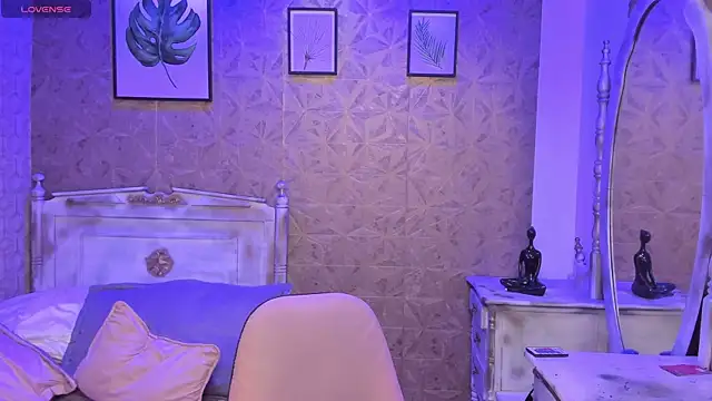 Snapshot of Dali_collin chatting on 04-16-26, 01:12 Dali collin online show from 04-16-26, 01:12