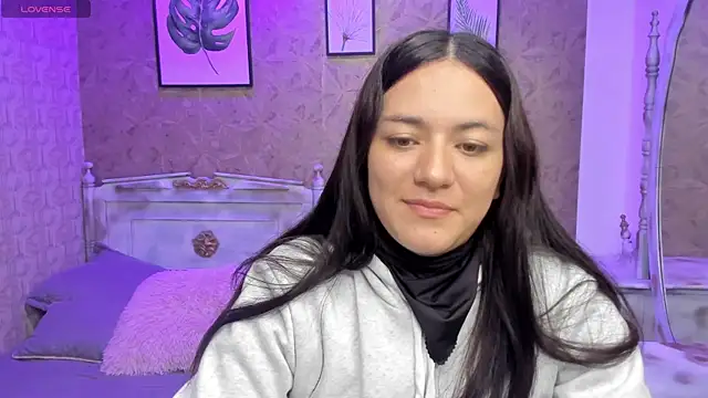 Snapshot of Dali_collin chatting on 06-18-26, 01:37 Dali collin online show from 06-18-26, 01:37