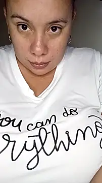 Snapshot of luzdanna chatting on 11-01-25, 10:34 luzdanna online show from 11-01-25, 10:34