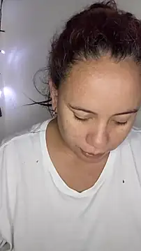 Snapshot of luzdanna chatting on 11-16-25, 10:54 luzdanna online show from 11-16-25, 10:54