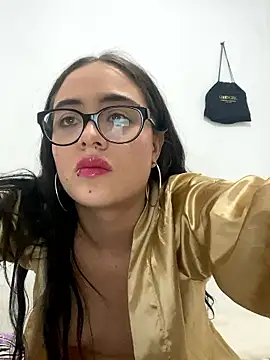 Kitty Pridee online show from 01-17-26, 10:46