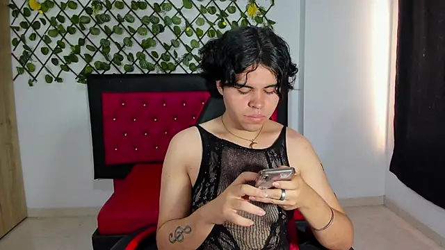 Lady Evelynn online show from 10-22-25, 07:46