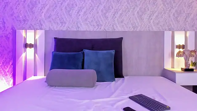 krystal foxx online show from 04-14-26, 12:27