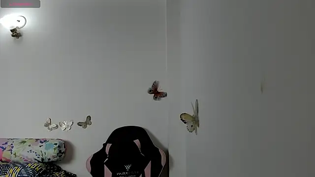 mari-ross online show from 10-23-25, 03:17