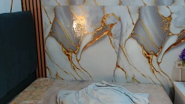 AmbarSmit online show from 04-15-26, 11:16