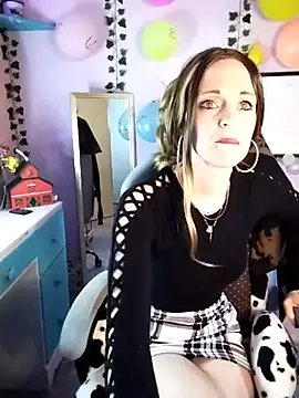 Snapshot of Purple2StayThnxx chatting on 09-29-25, 09:52 Purple2StayThnxx online show from 09-29-25, 09:52