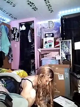 Purple2StayThnxx online show from 02-25-26, 05:28