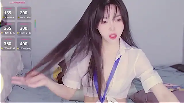 XiaoNana  online show from 02-06-26, 02:49