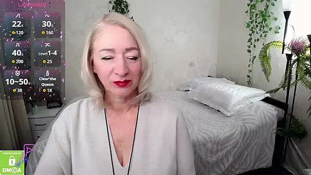 Snapshot of hunters_woman chatting on 09-30-25, 03:50 hunters woman online show from 09-30-25, 03:50