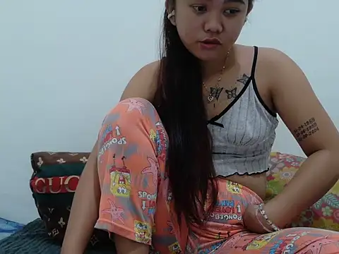 Snapshot of naughtyasian_girl chatting on 04-19-26, 06:10 naughtyasian girl online show from 04-19-26, 06:10