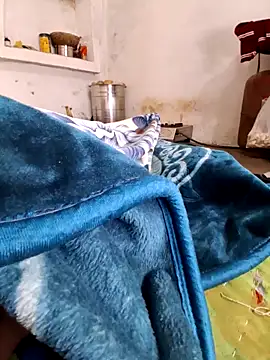 RAYI Queen 3 online show from 11-12-25, 04:51