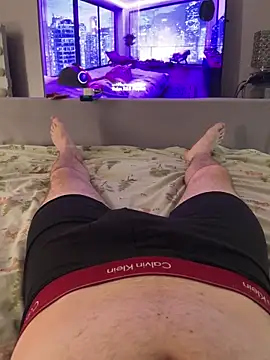 Snapshot of naughtycoupl98 chatting on 04-13-26, 02:55 naughtycoupl98 online show from 04-13-26, 02:55