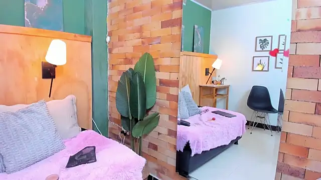 milavega  online show from 02-21-26, 12:06