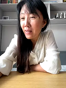 xiaomei-11 online show from 10-05-25, 02:43