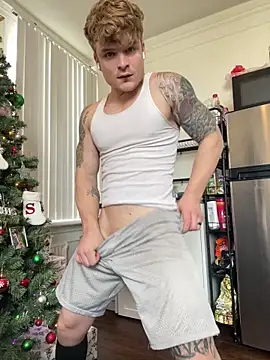 Snapshot of King_Kev_ chatting on 12-22-25, 06:05 King Kev online show from 12-22-25, 06:05