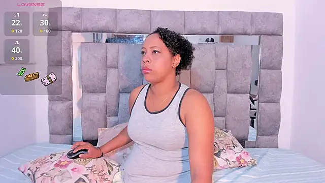 Snapshot of Faver_ chatting on 09-14-25, 12:04 Faver online show from 09-14-25, 12:04