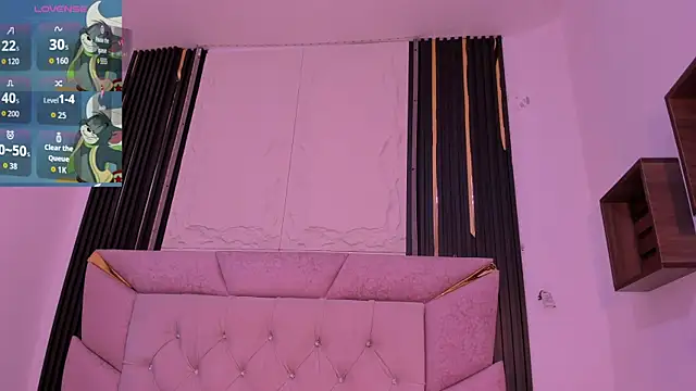 Snapshot of Faver_ chatting on 09-27-25, 12:10 Faver online show from 09-27-25, 12:10