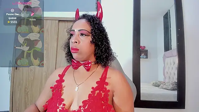 Snapshot of Faver_ chatting on 10-24-25, 12:12 Faver online show from 10-24-25, 12:12