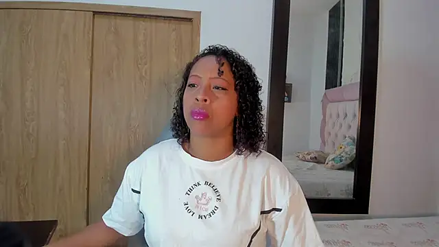 Snapshot of Faver_ chatting on 11-08-25, 11:54 Faver online show from 11-08-25, 11:54