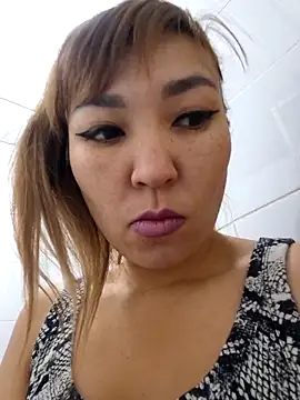 Snapshot of HellaWerlous chatting on 09-14-25, 09:19 HellaWerlous online show from 09-14-25, 09:19