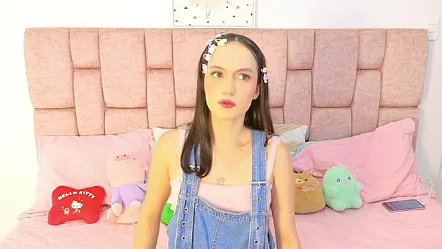 LolaYun online show from 11-28-25, 07:27