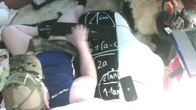 Snapshot of hnhgay chatting on 06-01-26, 01:18 hnhgay online show from 06-01-26, 01:18