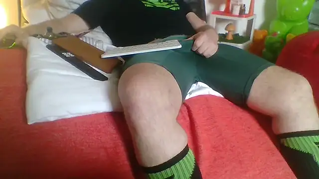 Snapshot of hnhgay chatting on 06-12-26, 07:18 hnhgay online show from 06-12-26, 07:18
